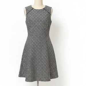 Donna Ricco Floral design Womens Dress Size 4 Back with back Zipper